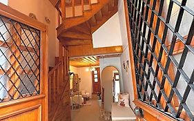 Hanole Guest House